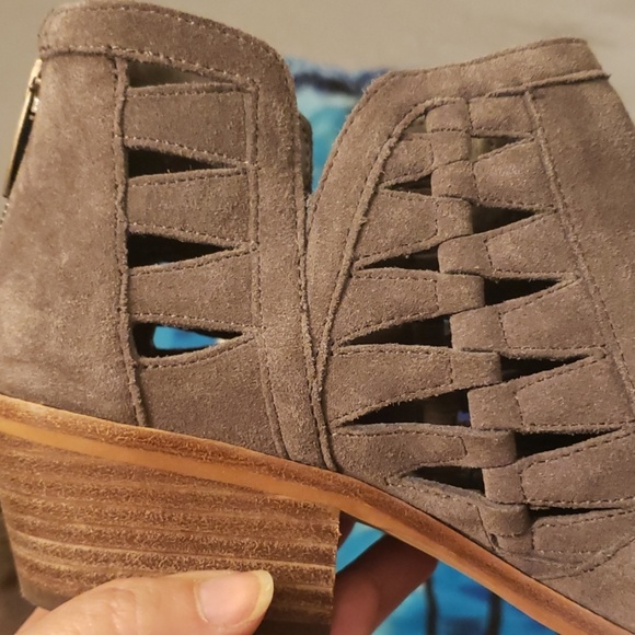 Vince Camuto Ankle boots - Picture 8 of 8